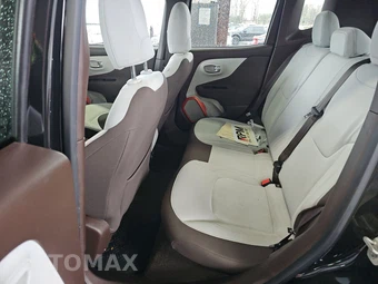 2015 Jeep Renegade Latitude – miniatura 13