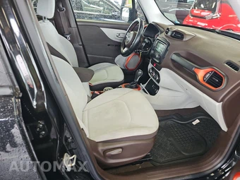 2015 Jeep Renegade Latitude – miniatura 8
