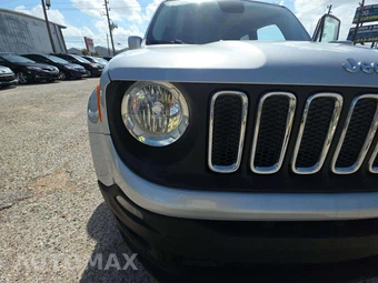 2015 Jeep Renegade Latitude – miniatura 18