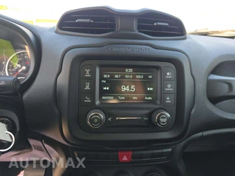 2015 Jeep Renegade Latitude – miniatura 7