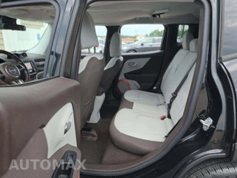 2015 Jeep Renegade Latitude – miniatura 13