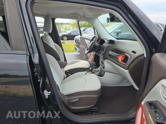 2015 Jeep Renegade Latitude – miniatura 18