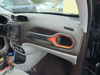 2015 Jeep Renegade Latitude – miniatura 19