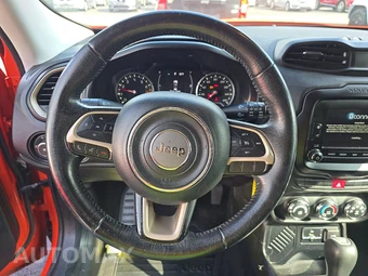 2015 Jeep Renegade Latitude – miniatura 10