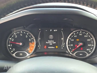 2015 Jeep Renegade Latitude – miniatura 12