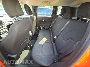 2015 Jeep Renegade Latitude – miniatura 13