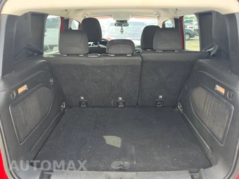 2015 Jeep Renegade Latitude - miniatura 16