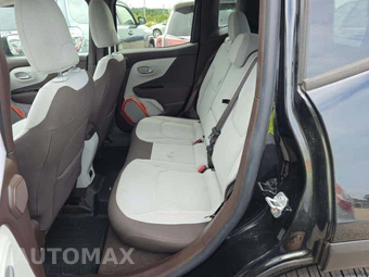 2015 Jeep Renegade Latitude – miniatura 13