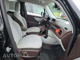 2015 Jeep Renegade Latitude – miniatura 17