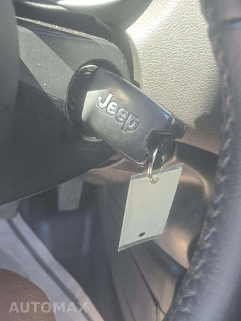 2015 Jeep Renegade Latitude - miniatura 8