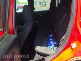 2015 Jeep Renegade Latitude – miniatura 10