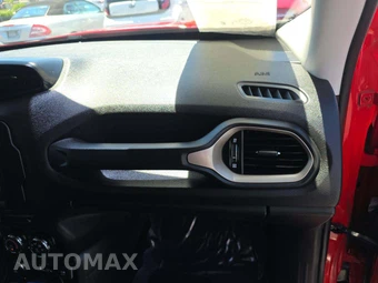 2015 Jeep Renegade Latitude – miniatura 16