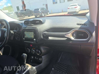 2015 Jeep Renegade Latitude – miniatura 16