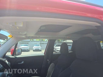 2015 Jeep Renegade Latitude – miniatura 8