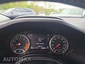 2015 Jeep Renegade Limited – miniatura 10