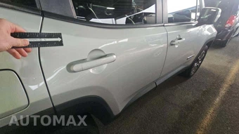 2015 Jeep Renegade Limited – miniatura 34