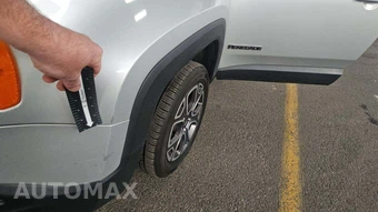 2015 Jeep Renegade Limited – miniatura 41