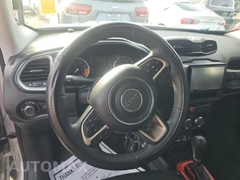 2015 Jeep Renegade Sport – miniatura 10