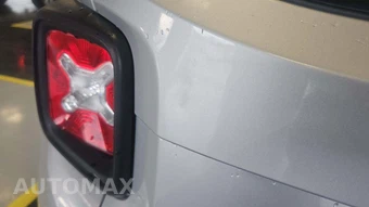 2015 Jeep Renegade Sport – miniatura 27