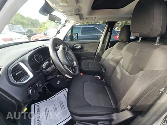 2015 Jeep Renegade Sport – miniatura 7