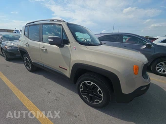 2015 Jeep Renegade Trailhawk – miniatura 3