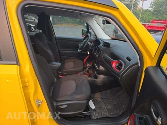 2015 Jeep Renegade Trailhawk – miniatura 15