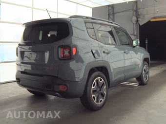 2015 Jeep Renegade Trailhawk – miniatura 4