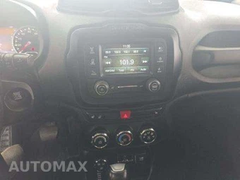2015 Jeep Renegade Trailhawk – miniatura 10