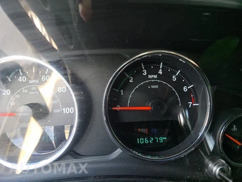 2015 Jeep Wrangler Sahara - miniatura 12