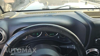 2015 Jeep Wrangler Sahara - miniatura 21