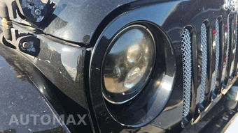 2015 Jeep Wrangler Sahara - miniatura 26
