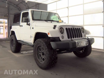 2015 Jeep Wrangler Sahara - miniatura 3