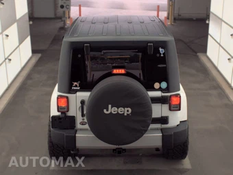 2015 Jeep Wrangler Sahara - miniatura 5