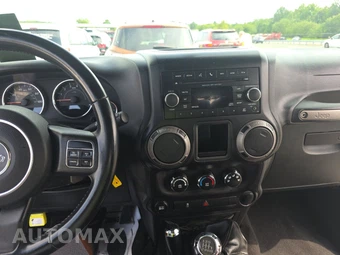 2015 Jeep Wrangler Sport - miniatura 11