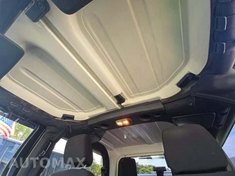 2015 Jeep Wrangler Sport - miniatura 11