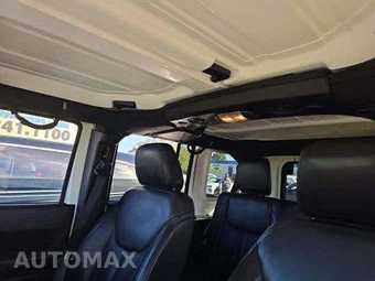 2015 Jeep Wrangler Unlimited Altitude Edition - miniatura 11
