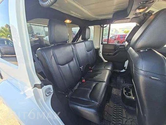 2015 Jeep Wrangler Unlimited Altitude Edition - miniatura 16