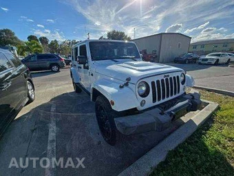 2015 Jeep Wrangler Unlimited Altitude Edition - miniatura 4