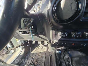 2015 Jeep Wrangler Unlimited Altitude Edition - miniatura 8