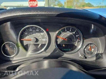 2015 Jeep Wrangler Unlimited Altitude Edition - miniatura 9