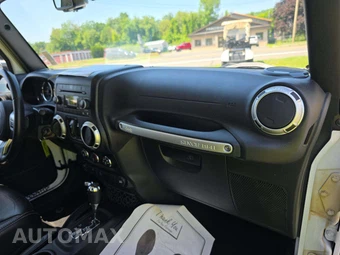 2015 Jeep Wrangler Unlimited Freedom Edition - miniatura 16