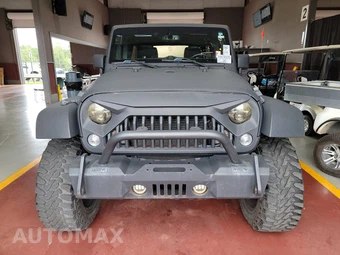 2015 Jeep Wrangler Unlimited Freedom Edition - miniatura 2