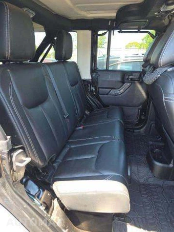 2015 Jeep Wrangler Unlimited Hard Rock Edition - miniatura 17