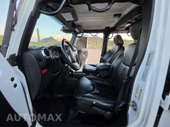 2015 Jeep Wrangler Unlimited Hard Rock Edition - miniatura 11