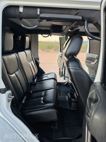 2015 Jeep Wrangler Unlimited Hard Rock Edition - miniatura 19