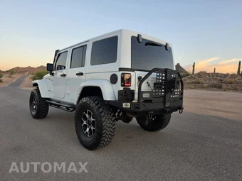 2015 Jeep Wrangler Unlimited Hard Rock Edition - miniatura 3