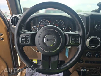 2015 Jeep Wrangler Unlimited Rubicon - miniatura 10