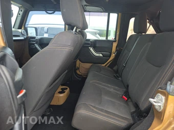 2015 Jeep Wrangler Unlimited Rubicon - miniatura 13