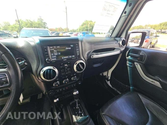 2015 Jeep Wrangler Unlimited Rubicon - miniatura 10