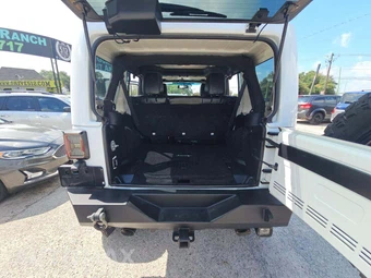 2015 Jeep Wrangler Unlimited Rubicon - miniatura 14